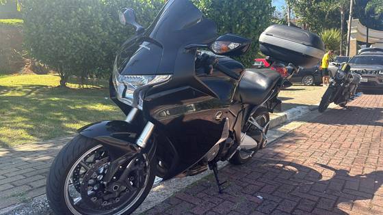 HONDA VFR 1200F 